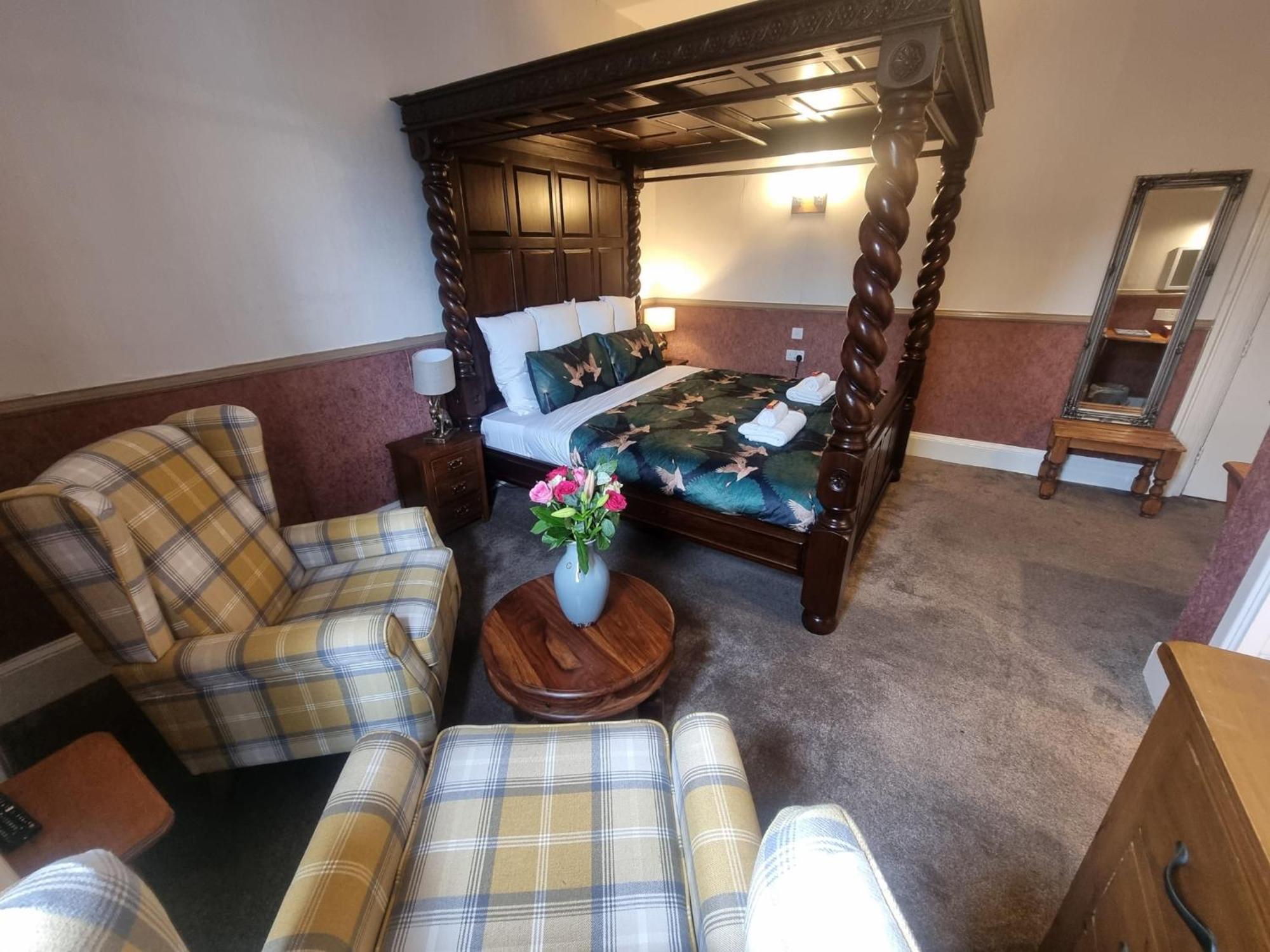 Roy Bridge Hotel フォート・ウィリアム エクステリア 写真